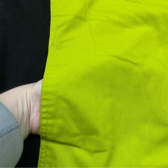 Cherokee Size M Green/Black Scrub Top - Picture 3 of 8